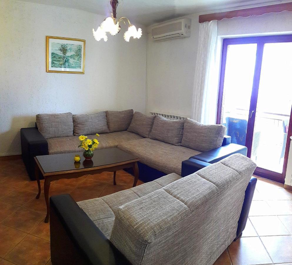 Apartment Stella วอดิยัน ภายนอก รูปภาพ